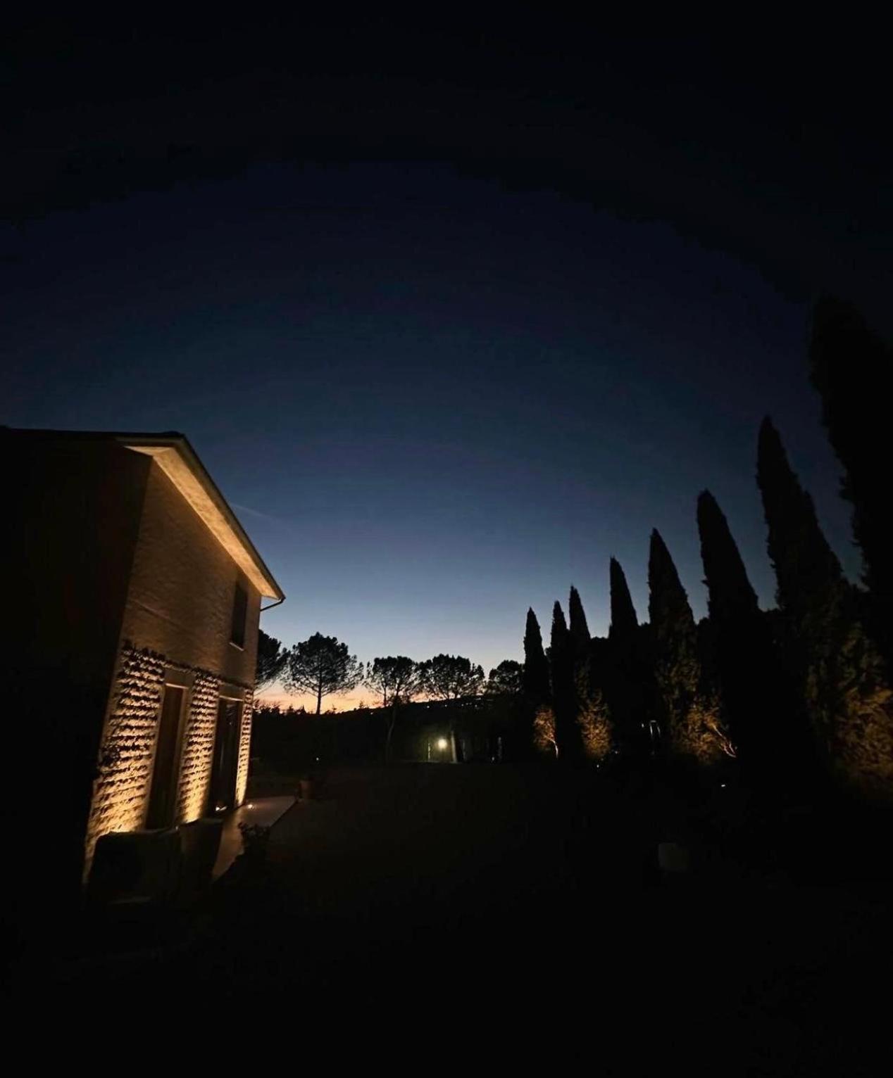 Agriturismo La Terrazza Sul Mangia Siena Exteriér fotografie