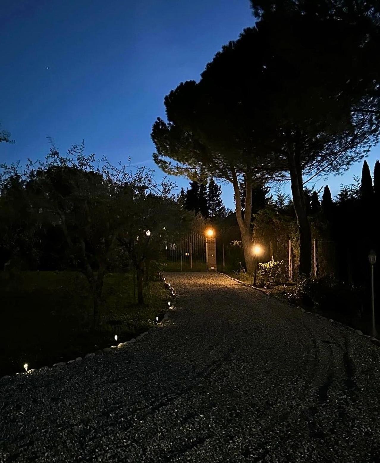 Agriturismo La Terrazza Sul Mangia Siena Exteriér fotografie